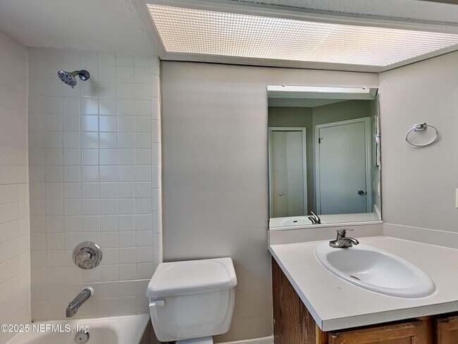 Building Photo - 7058 Star Rush Dr