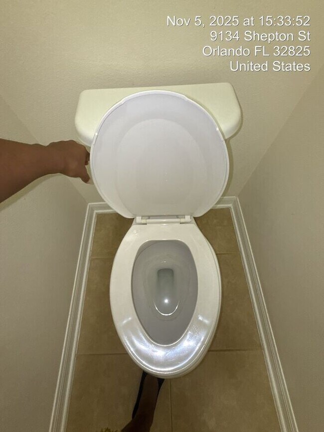 Building Photo - Beautiful Spacious 3 bed 2.5 bath Home in ...