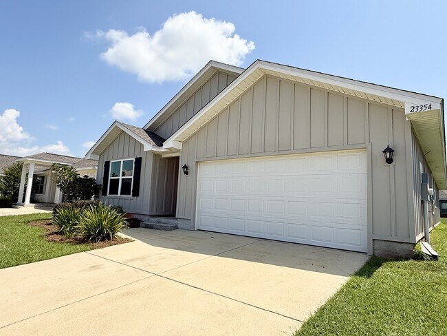 Building Photo - 23354 Shadowridge Dr