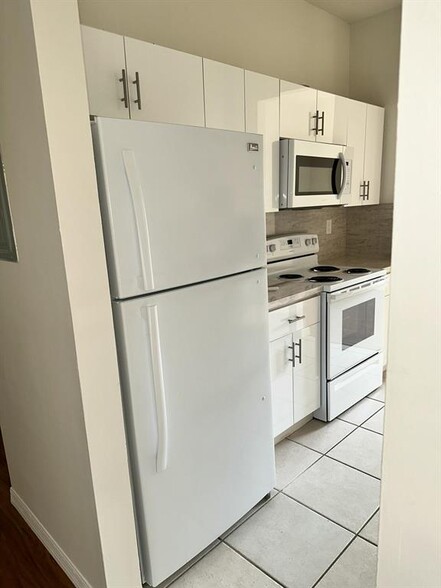Building Photo - 7085 Nova Dr