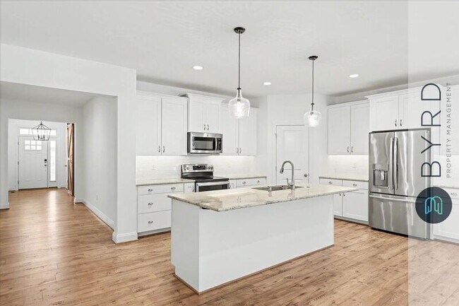 Building Photo - 9001 Sharpe Ct
