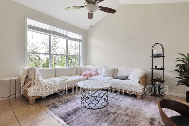 Building Photo - 4802 51st St W