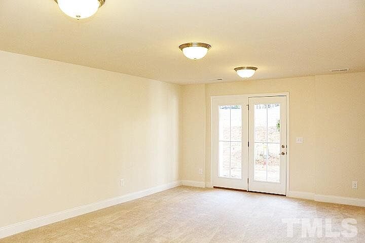 Building Photo - Room in Townhome on Suffield Way