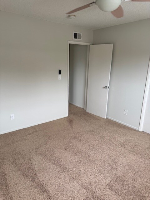 Building Photo - 2404 Curtis Ave