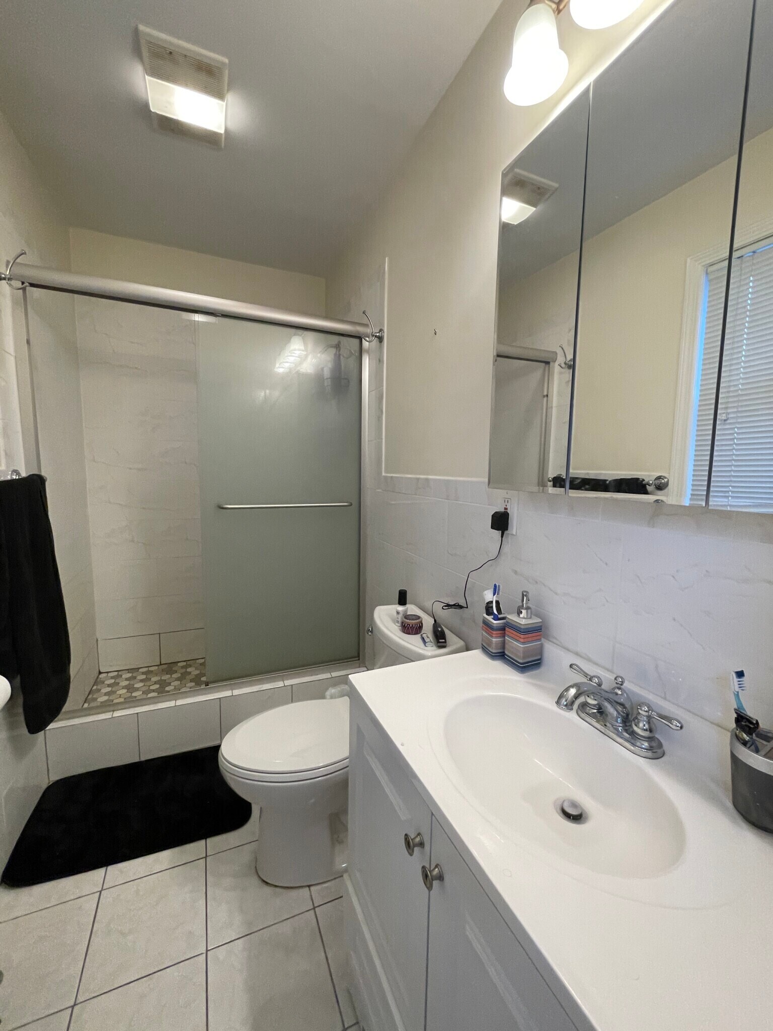 Building Photo - 67 Fairbanks St