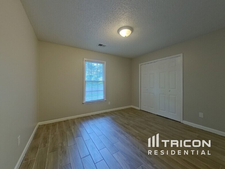 Building Photo - 5526 Westberry Ln