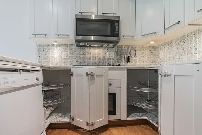 Building Photo - 287 14th St NW