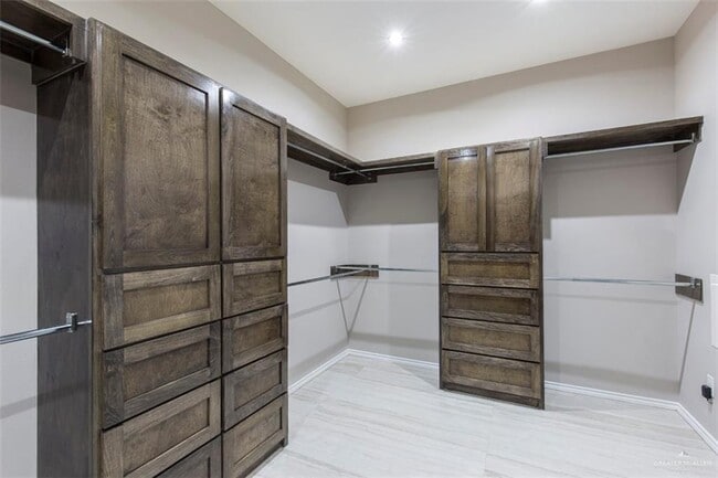 Building Photo - 19 N 29th St