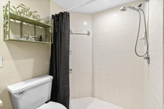 Building Photo - 1003 Ocean Dunes Cir