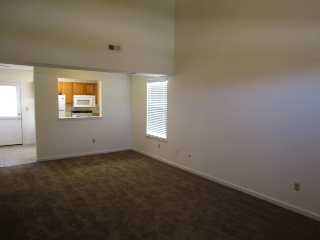 Building Photo - 2412 Calder Ct