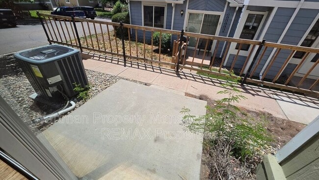 Building Photo - 2732 Hearthwood Ln