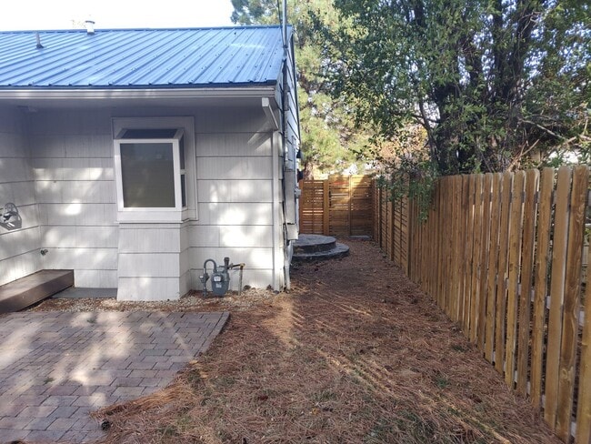 Building Photo - Urban Elegance Meets Ultimate Privacy Near Juniper Park