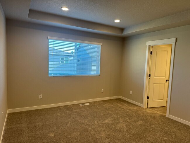 Building Photo - Amazing 3 bedroom Brand new home!!
