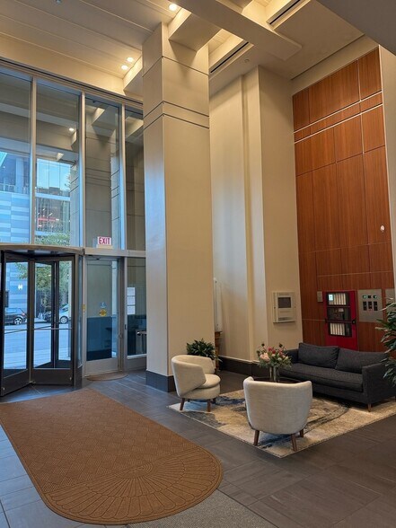 Building Photo - 1400 S Michigan Ave