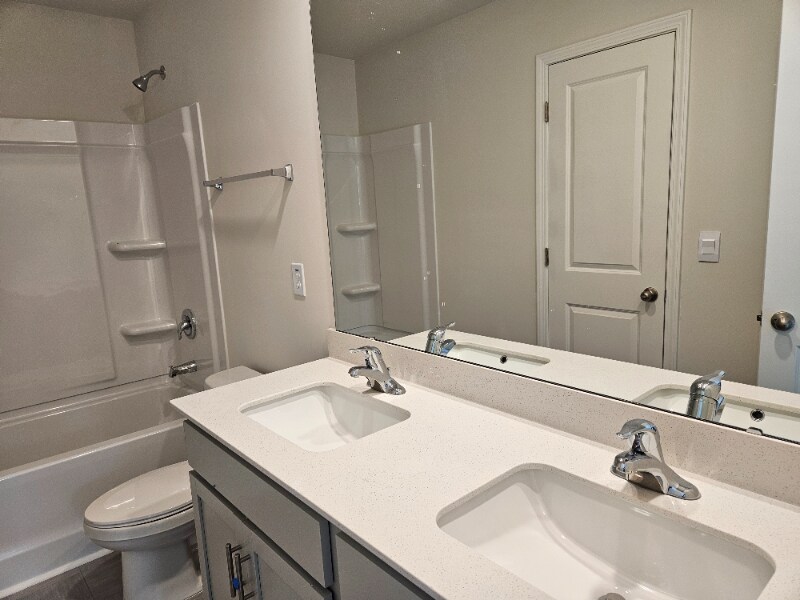 Building Photo - 186 Falcon Ln