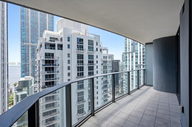 Building Photo - 1000 Brickell Plaza