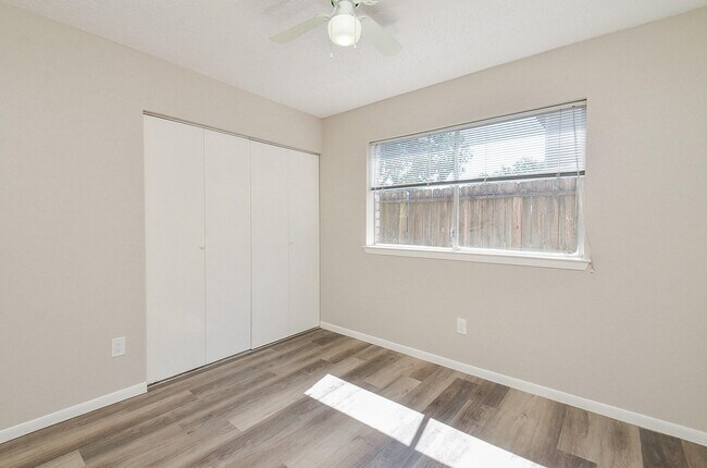 Building Photo - 22630 Powell House Ln