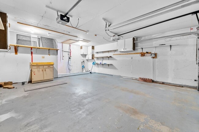 Building Photo - 5309 Lansingford Trail