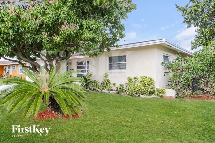 Building Photo - 7401 NW 58th St