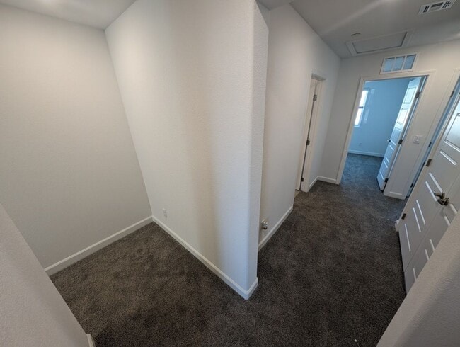 Building Photo - 3509 Golden Chariot Ave