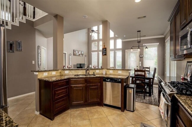 Building Photo - 2614 Misty Laurel Ct