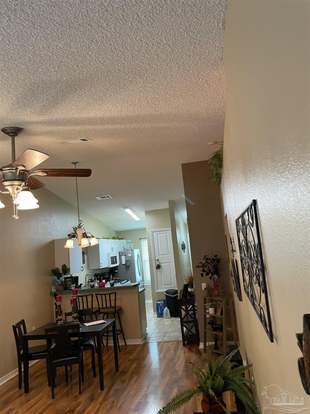 Building Photo - 319 Loveland Cir