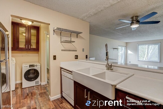 Building Photo - 1 br, 1 bath Condo - 1457 N Camino Alto, V...