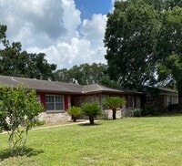 Building Photo - 517 Cody Dr