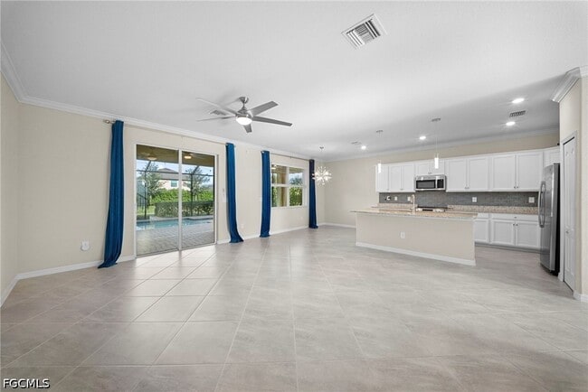 Building Photo - 3697 E Hampton Cir