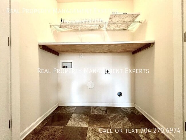 Building Photo - 1840 Juniper Dr