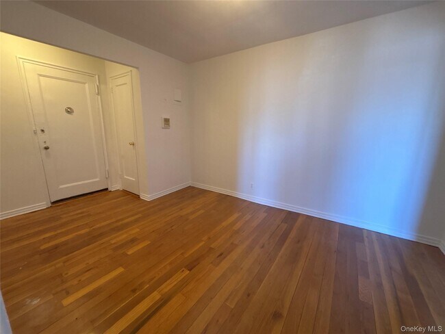 Building Photo - 23 Schenck Ave