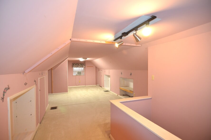 Building Photo - 4625 Orchard Ln