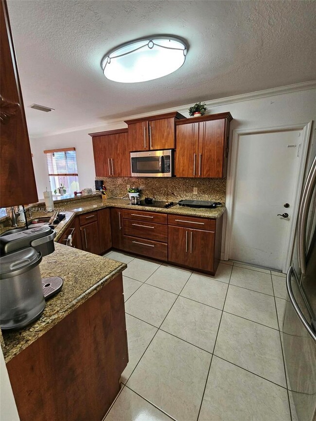 Building Photo - 16435 SW 96th Terrace
