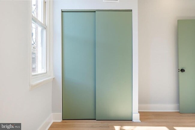 Building Photo - 3120 Tilton St