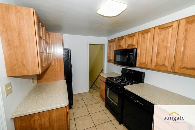 Building Photo - 8616 Pleasant Plains Rd