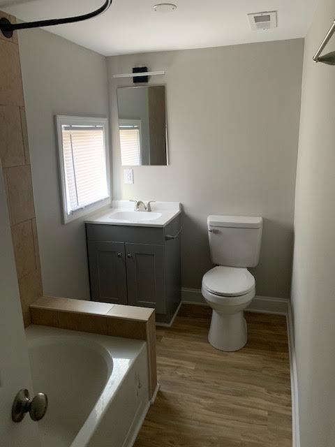 Building Photo - "Charming 1-Bedroom Duplex at 401 Deck St,...