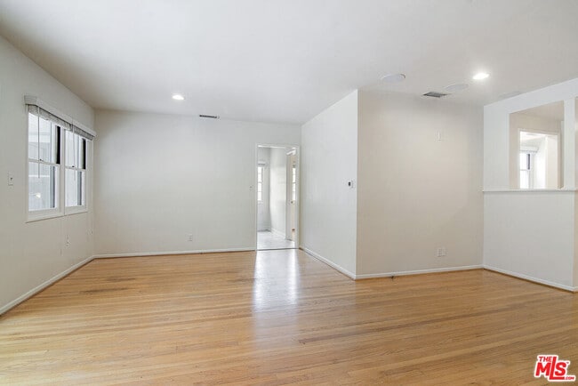 Building Photo - 3401 Corinth Ave