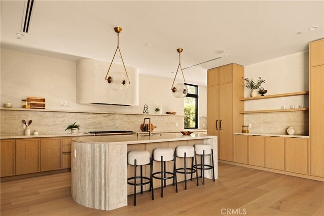 Building Photo - 5006 Enfield Ave