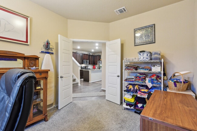 Building Photo - 513 Chelson Hunt