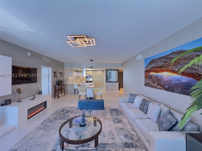 Building Photo - 17111 Biscayne Blvd