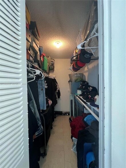 Building Photo - 1801 S Treasure Dr