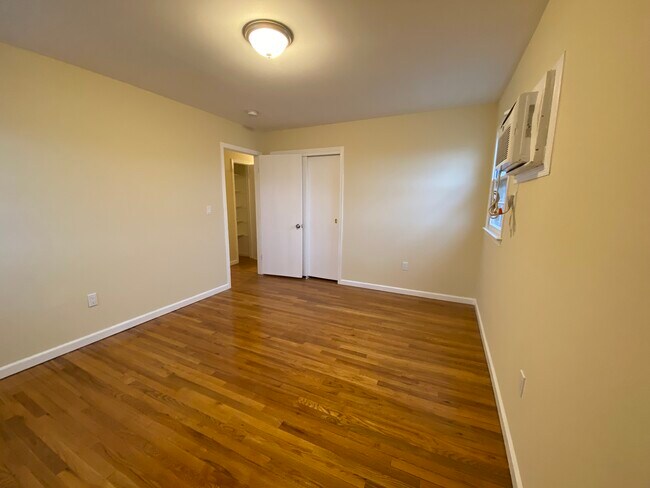 Building Photo - Rental by Owner