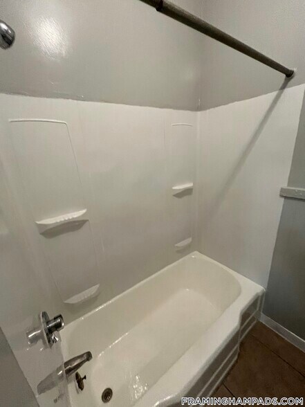 Building Photo - 64 Hollis St