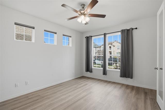 Building Photo - 1216 Rosebay Dr