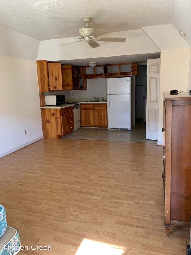 Building Photo - 9189 NC-105