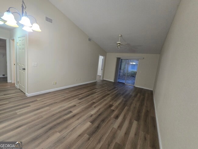 Building Photo - 401 S Ashley St