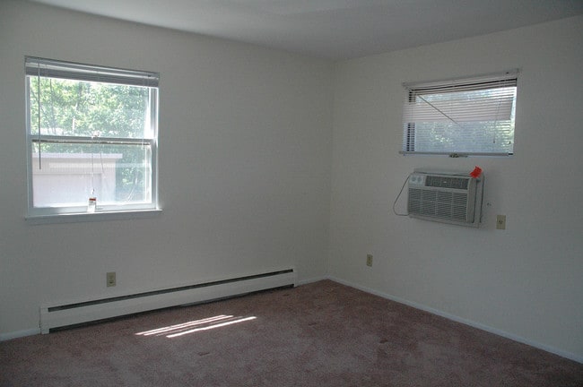 Building Photo - St. Paul Avenue (1329)