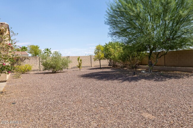 Building Photo - 4571 N Arbor Way