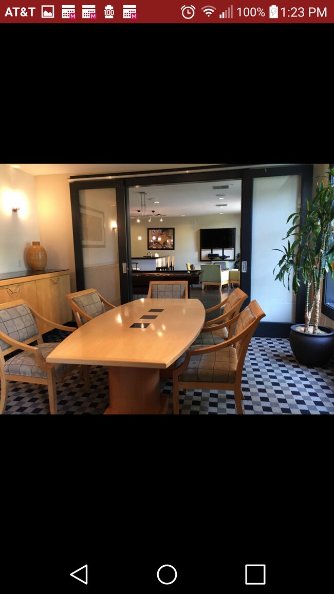 Building Photo - 118 107th Ave NE