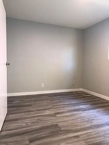 Building Photo - "Charming Burbank 2-Bed, 2-Bath Oasis on North Hollywood Way!"